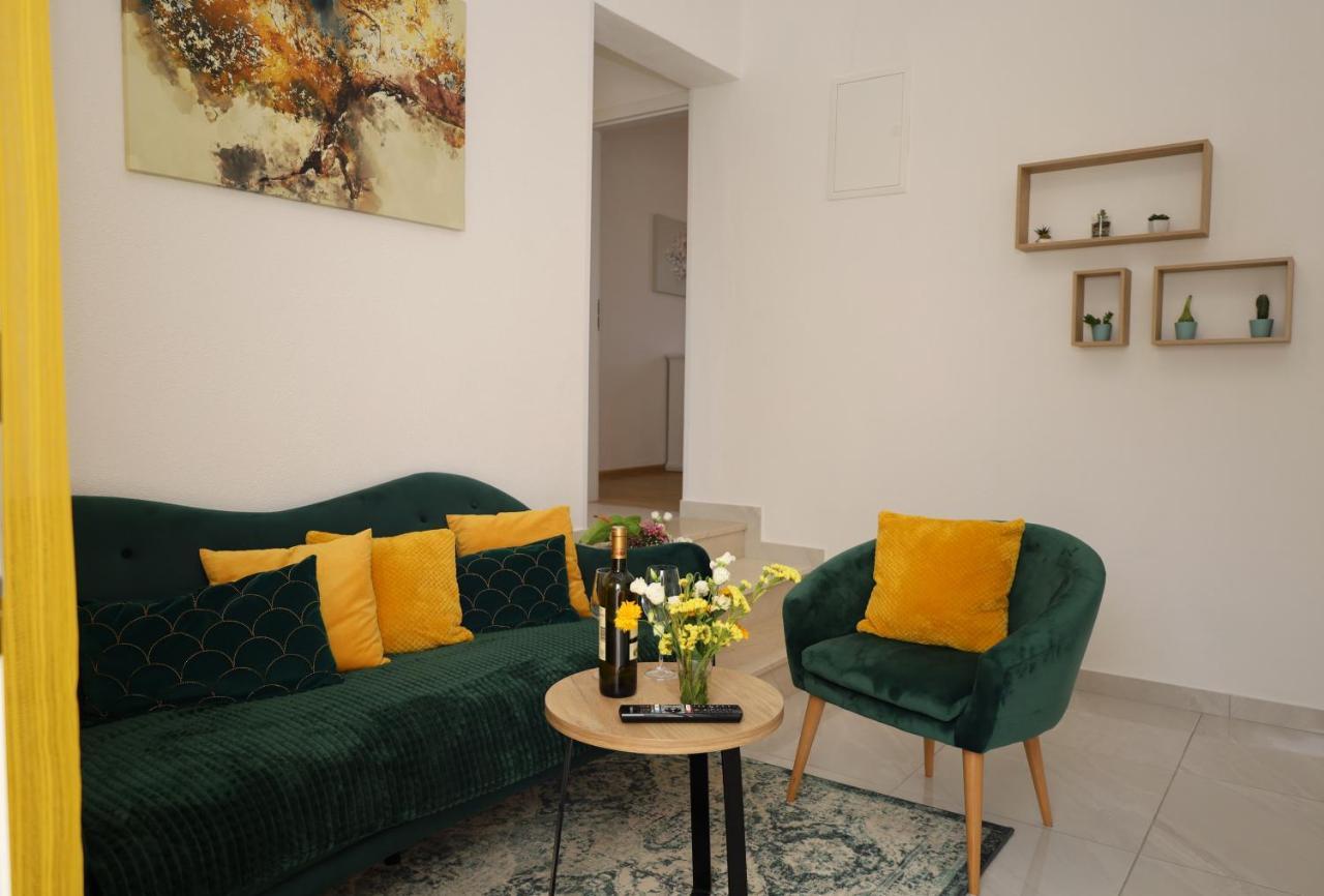 Holiday House Nono Сумартин Екстериор снимка